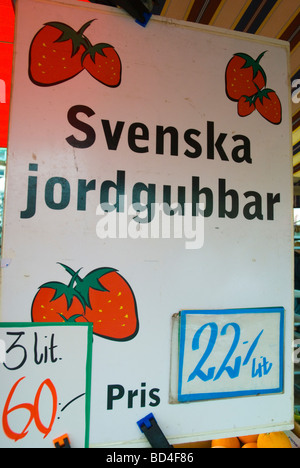 Melden Sie Werbung schwedische Erdbeeren in Göteborg Schweden Europa Stockfoto