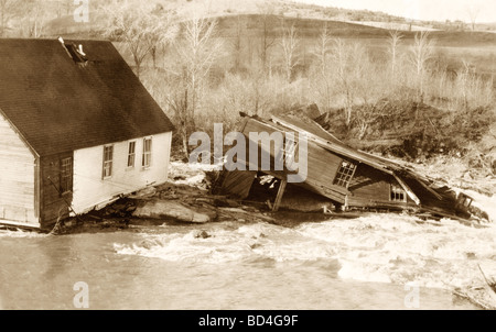 Haus durch Hochwasser zerstört Stockfoto
