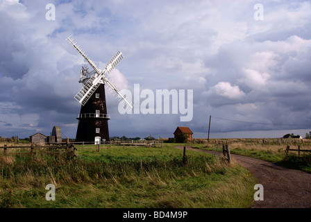 Berney Arme Windpumpe Stockfoto