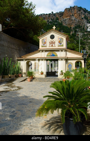 Die Kirche St. Georg der Vrahasotis und das Kloster der Jungfrau Maria die Vigliotissa Stockfoto