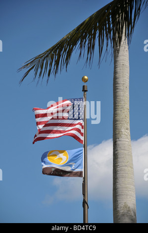 Flaggen der USA und der Stadt von Delray Beach, Florida USA. Stockfoto