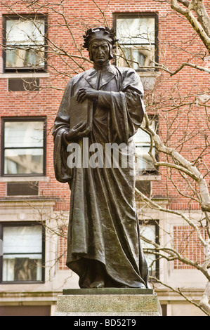 Dante Alighieri Statue auf Dante Square, Manhattan, New York City, Vereinigte Staaten, USA Stockfoto