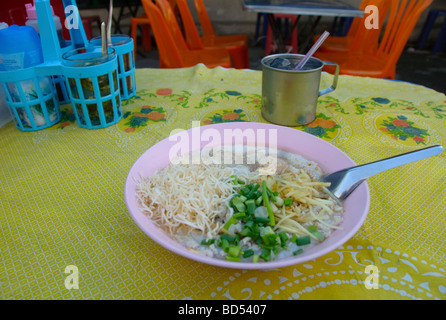 leckeren Reisbrei in einem Bangkok restaurant Stockfoto