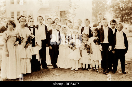 Kinder Tom Thumb-Hochzeits-Zeremonie Stockfoto
