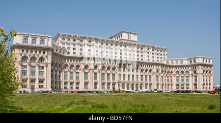 Rumäniens Palast des Parlaments oder der Menschen Haus (Casa Poporului) in Bukarest Stockfoto