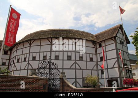 Shakespere des Globe Theatre am Ufer der Themse, Bankside London, UK Stockfoto