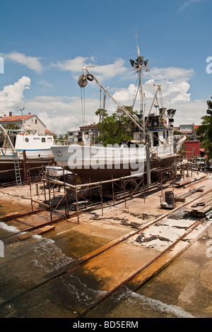 Angelboote/Fischerboote in Rovinj Werft repariert wird Stockfoto