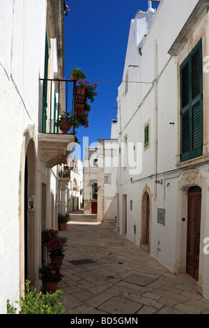 Gasse im Centro Storico, Lecce, Apulien, Italien. Stockfoto