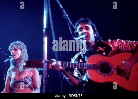 Paul McCartney Flügel mit Frau Linda, 1971 Stockfoto