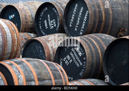 Whisky-Fässer, Springbank Whisky-Destillerie, Campbeltown, Schottland, Vereinigtes Königreich, Europa Stockfoto