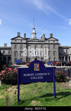 Der Granit Gebäude von Robert College in Aberdeen, Scotland, UK Stockfoto