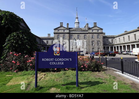 Der Granit Gebäude von Robert College in Aberdeen, Scotland, UK Stockfoto