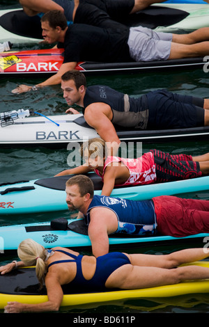 Paddleboard Rennen Anfang der Manhattan Beach Pier Los Angeles County International Surf Festival 2009 Stockfoto