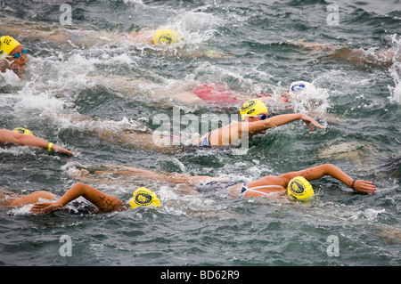 Das Pier, Pier-schwimmen in Hermosa beginnt und endet in Manhattan Beach International Surf Festival 2009 Stockfoto