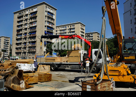 Paris Frankreich, Bauarbeiten vor Ort am Straßenbahnbahnhof, Straßenszene, Stadtviertel, Arbeiter, LKW Stockfoto