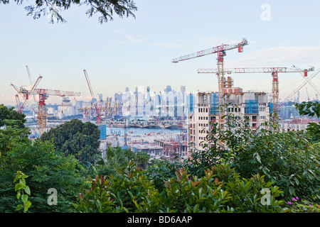 Wolkenkratzer im Bau in Singapur Stockfoto