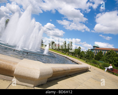 Brunnen in Broadway Gärten, Letchworth Garden City Stockfoto