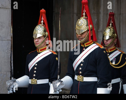 Soldaten aus der Blues and Royals Household Cavalry Horseguards London England Großbritannien Freitag, 3. Juli 2009 Stockfoto
