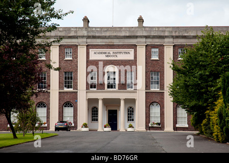 Fassade der Royal Belfast Academical Institution, auch bekannt als RBAI oder Inst in Osborne Park im Stadtzentrum von Belfast. Stockfoto