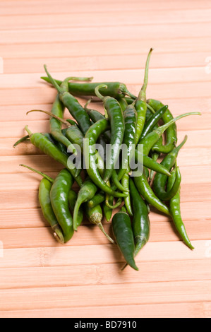 Grüne Chilischoten Stockfoto