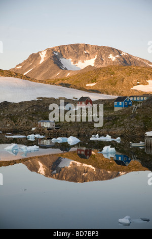 Reflexionen auf Kulusuk, Ostgrönland Stockfoto