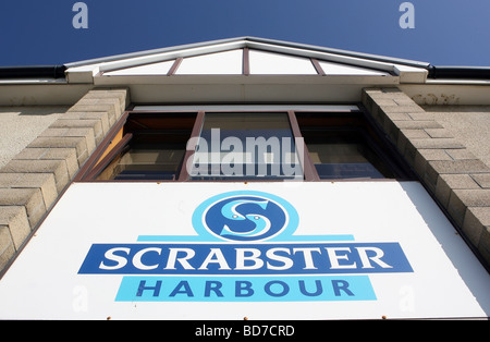 Scrabster Hafen im Norden von Schottland, UK, ist ein wichtiger Hafen für die Fischerei-Industrie Stockfoto