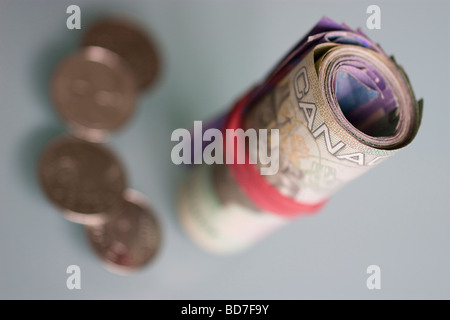 Kanadische Dollar Dollar Canadien Loonie Währung von Kanada begrenzt Schärfentiefe aufgrund Naheinstellung Stockfoto