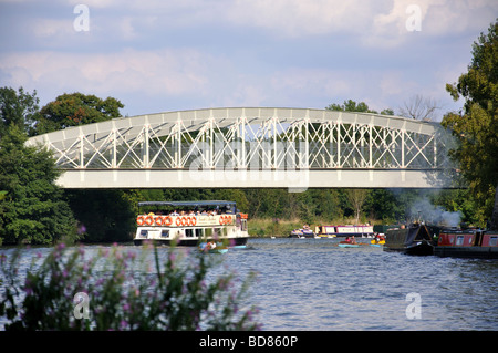 Eisenbahn Brücke über die Themse, Windsor, Berkshire, England, Vereinigtes Königreich Stockfoto