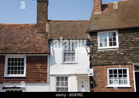 alte alte denkmalgeschützte Gebäude Shop Sommer Roggen Stadt Center East Sussex England UK europe Stockfoto