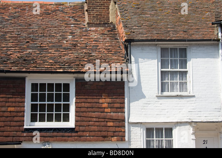 alte denkmalgeschützte Altbau shop Besucher Sommer Roggen Stadt Center East Sussex England UK europe Stockfoto