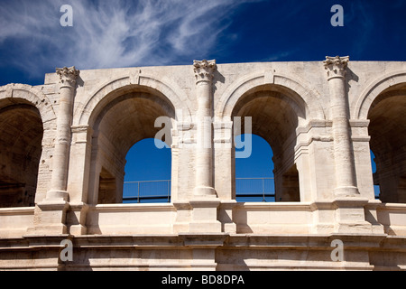 Römischen Kolosseum in Arles, Provence Frankreich Stockfoto