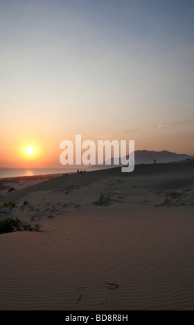 Sonnenuntergang über den Sanddünen am Strand von Patara in der Türkei Stockfoto