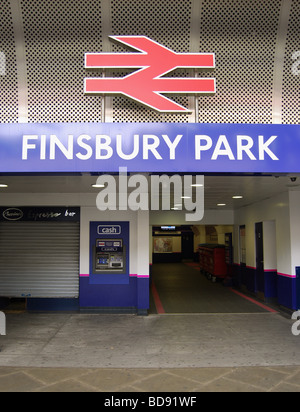 Finsbury Park u-Bahnstation Finsbury Park, Eingang Nord-London Stockfoto