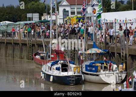 Maritimes Festival Roggen Strang Kai Fluss Tillingham East Sussex England UK Europa Stockfoto