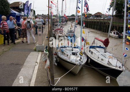 Maritimes Festival Roggen Strang Kai Fluss Tillingham East Sussex England UK Europa Stockfoto