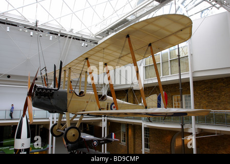 Wunderbares Beispiel für militärische Flugzeuge des 1. Weltkrieges Royal Aircraft Factory BE.2C. Stockfoto