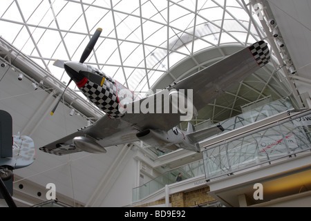 Große schöne Puppe im imperialen Krieg Museum,London.A wirklich schönes Beispiel für das North American P51 D Mustang Flugzeug ausgestellt. Stockfoto