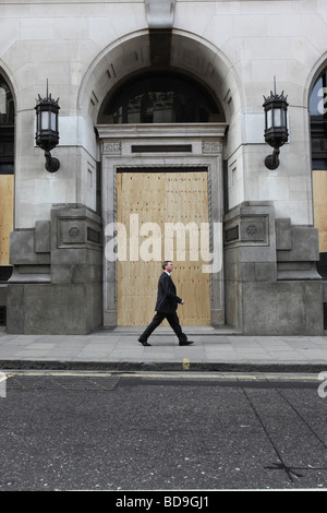 Gebäude für die G20-Proteste in London an Bord Stockfoto