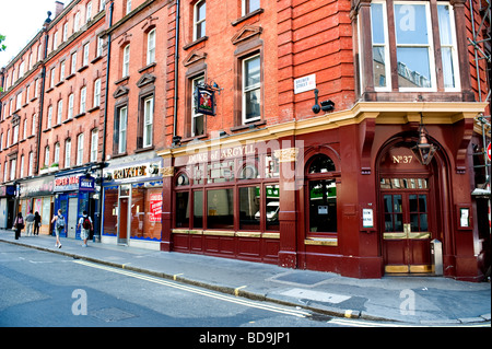 Duke of Argyll Pub in Soho. Stockfoto