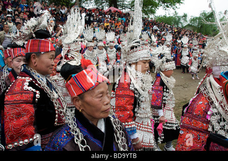 Miao-Frauen beim Drum Festival Shidong Guizhou Provinz China Stockfoto