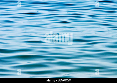 Ozean Wasser abstract mit der Oberfläche Wellen Stockfoto