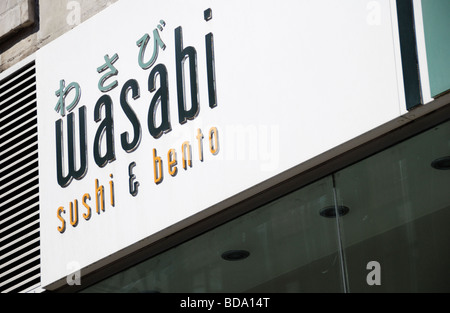 Wasabi Sushi und Bento bar Zeichen und Logo London England UK Stockfoto