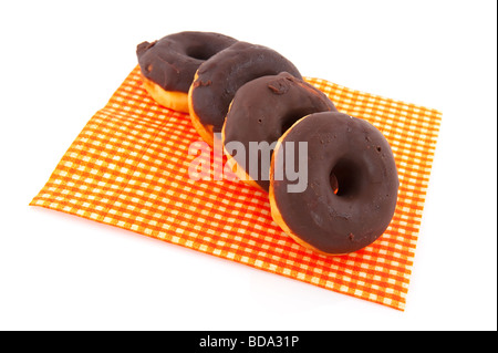 Verschiedene leckere Schokolade Donuts isoliert auf weiß Stockfoto