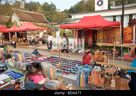 Der Tourist Souvenir Nachtmarkt in Luang Prabang Laos Stockfoto