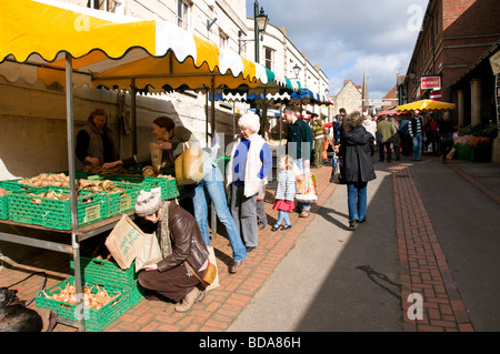 Bauernmarkt am Samstag, Stroud, Gloucestershire Stockfoto