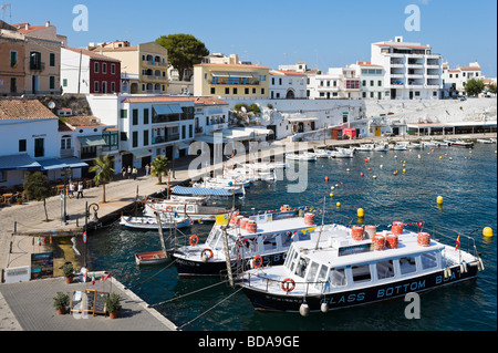 Hafen von Moll de Cales Fonts, Es Castell, in der Nähe von Mahon, Menorca, Balearen, Spanien Stockfoto