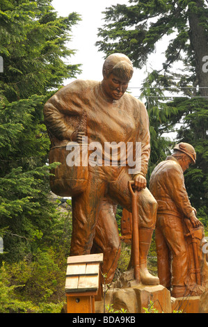 Holzskulptur auf Grouse Mountain in Vancouver in British Columbia Stockfoto