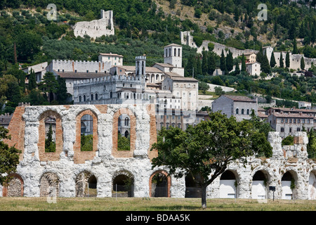 Die mittelalterliche Stadt Gubbio in Umbrien Italien Stockfoto