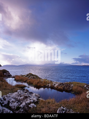 Isle of Mull betrachtet aus Dunstaffnage, Argyll, Schottland, Großbritannien Stockfoto