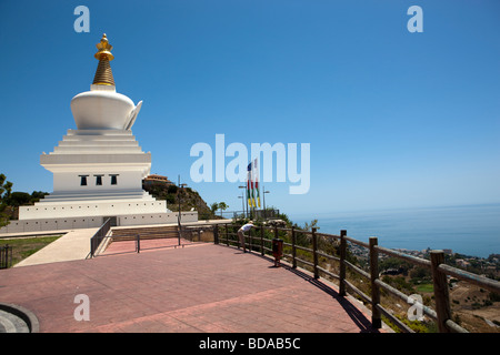 Atemberaubende und neue Aufklärung Stupa buddhistischen Tempel. Benalmadena. Costa del Sol Andalusien. Spanien. Europa Stockfoto